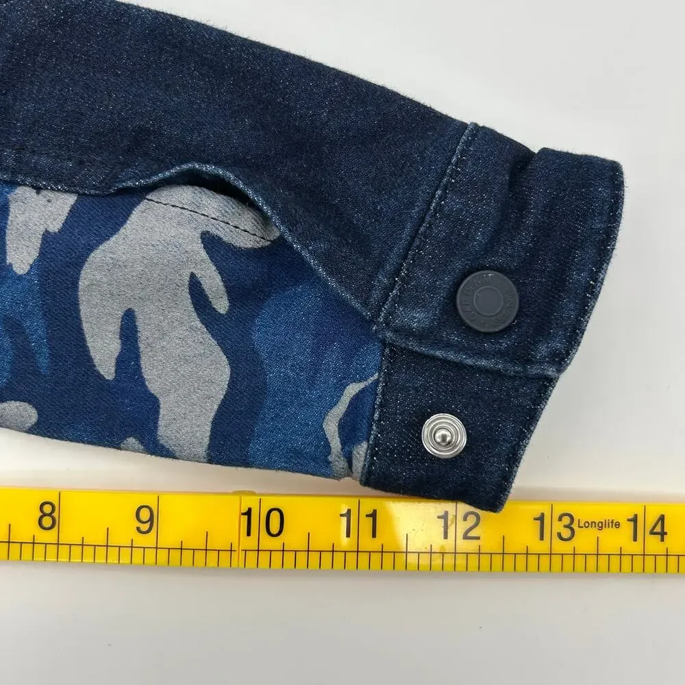 Gap Denim Camo Hooded Jacket Kids Size Small Regular Zipper Vents on Sleeve Back